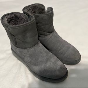 UGG KRISTIN WATER RESISTANT SUEDE BOOTS NEW!